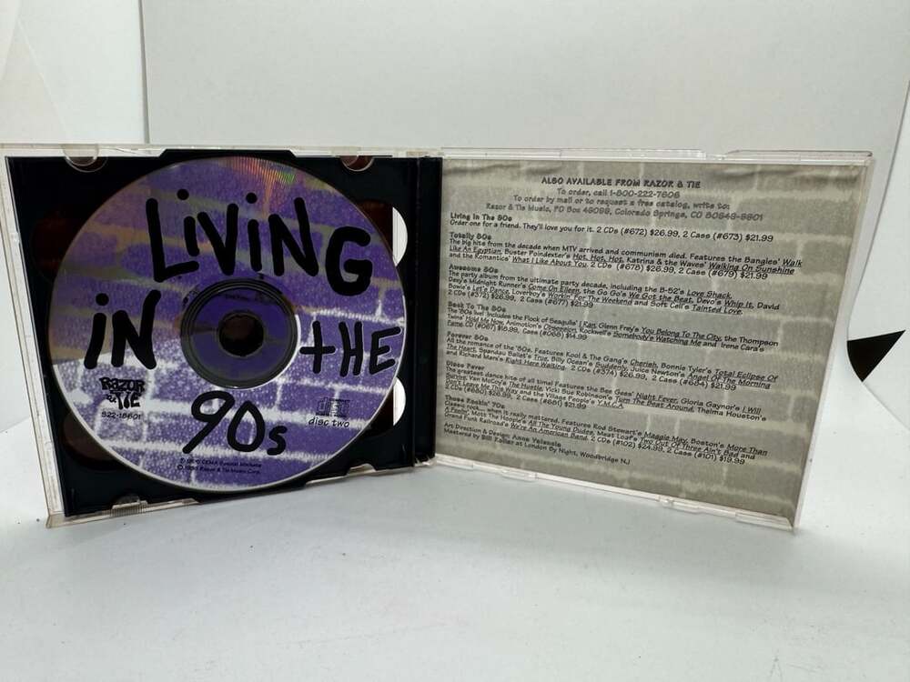Living In The 90s CD Razor & Tie Music Compilation - Picture 2 of 2